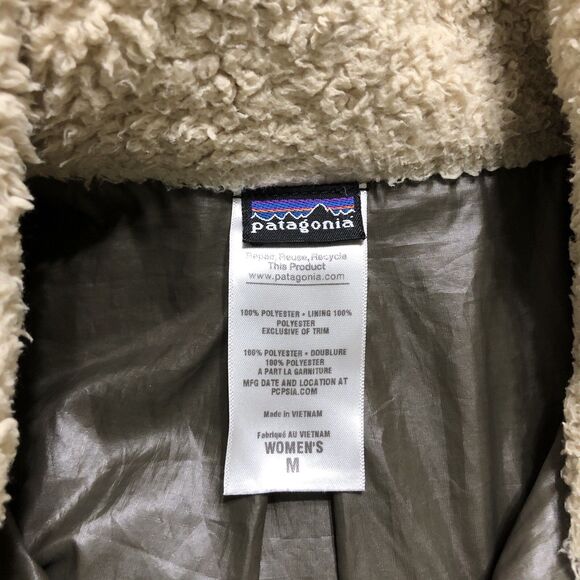 Patagonia Fuzzy Jacket Women M Polar Fleece Zip Up Ivory Sherpa Pocket Neutral - Picture 10 of 15